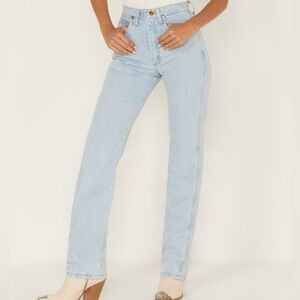Women’s Wrangler cowboy cut jeans